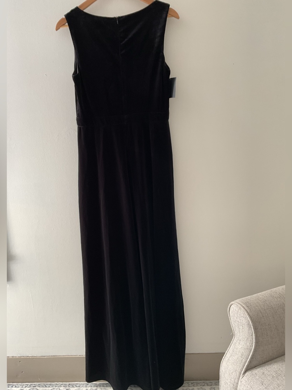 Lulus Beautiful Night Black Velvet Sleeveless V-Neck Maxi Dress Event Large NWT - Picture 9 of 15